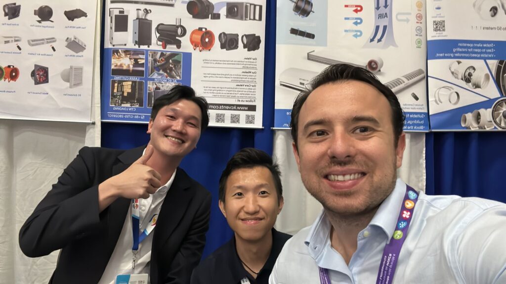Visitors at the CHIC HVAC Group booth, AHR Expo 2025 Mexico